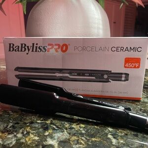 BaBylissPRO Porcelain Ceramic Flat Iron - Black